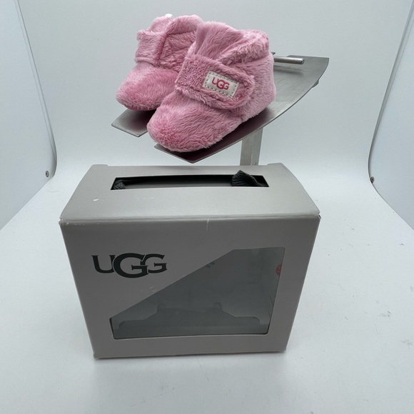Ugg Bixbee Bootie Pink NWT Large - Picture 1 of 4